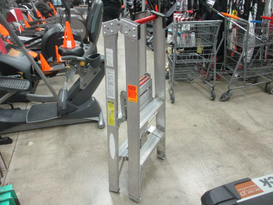 Used Werner PT372 300-Pound Duty Rating Twin Step Aluminum Stockr's Ladder, 2ft
