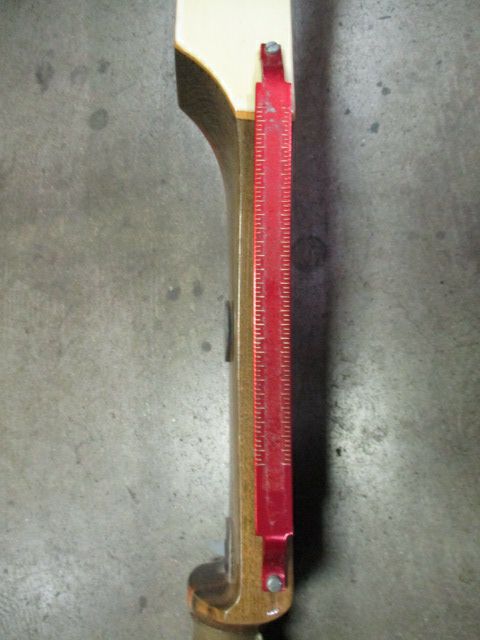 Load image into Gallery viewer, Used Hoyt Pro Special 66&quot; AMO 25x# Recurve Archery Bow - no string
