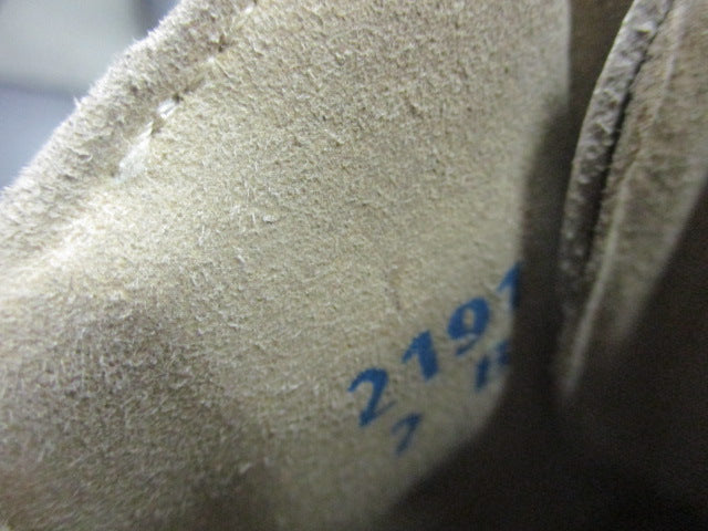 Load image into Gallery viewer, Used Jackson Freestyle 2191 Figure Skates Size 2 (Needs Insoles)
