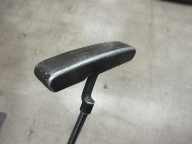 Load image into Gallery viewer, Vintage Slotline Ineritial High Moment 35.5&quot; Putter
