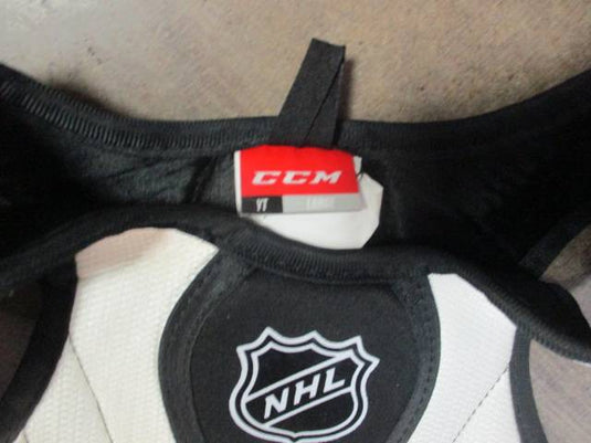 Used CCM NHL Yth Large Shoulder Pads