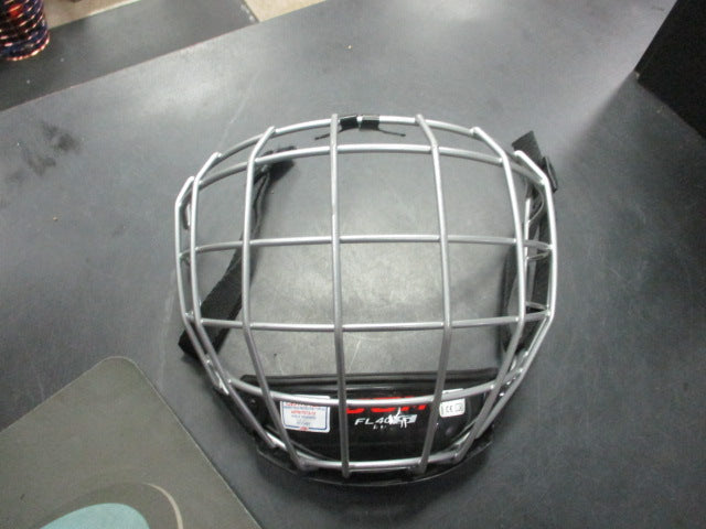 Used CCM FL40S Face Mask W/ Chin Strap – cssportinggoods