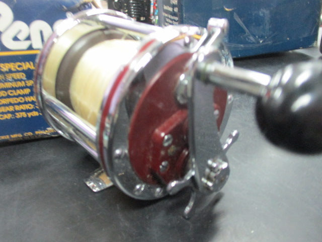 Load image into Gallery viewer, Used PENN 112H 3/0 FISHING REEL With Box

