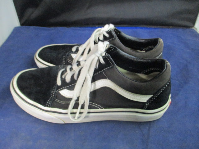 Load image into Gallery viewer, Used Vans Old Skool Shoes Youth Size 4.5/6
