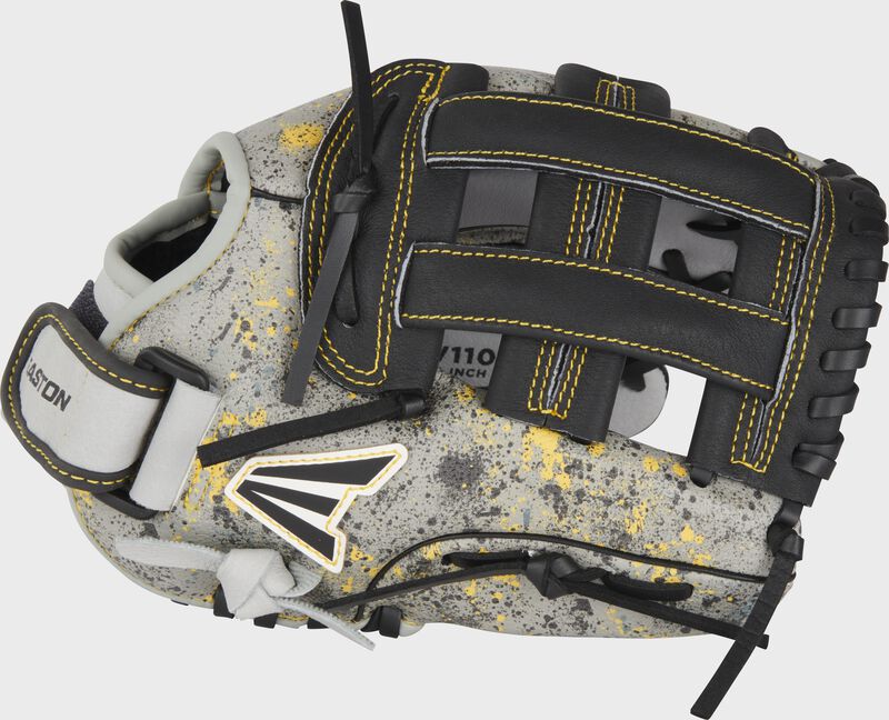 Load image into Gallery viewer, New Easton Havoc 11&quot; Glove - RHT
