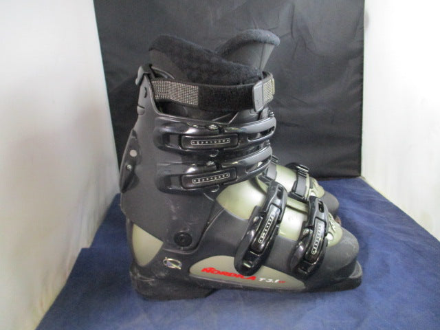 Load image into Gallery viewer, Used Nordica T3.1W Ski Boots Size 24-24.5
