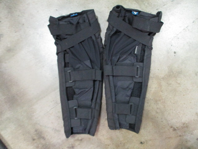 Load image into Gallery viewer, Used SixSixOne 4 x 4 Knee / Shin Pads
