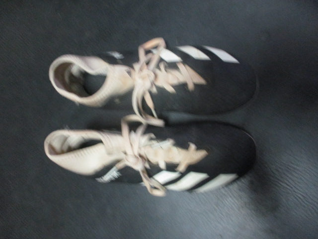 Load image into Gallery viewer, Used Adidas Predator Soccer Cleats Sz 3.5
