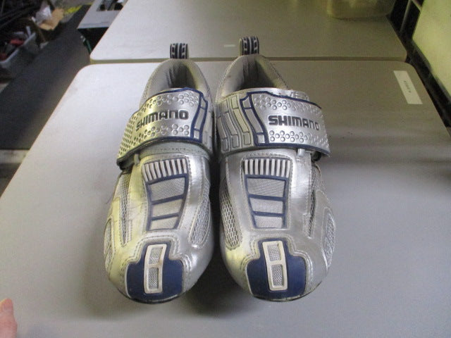 Load image into Gallery viewer, Used Shimano Cycling Shoes w/ Clips Size 41.5
