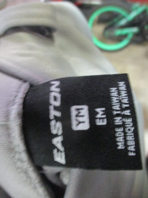 Load image into Gallery viewer, Used Easton Youth Medium Elastic Bottom Baseball Pants
