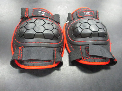 Used TXJ Sports Youth Knee Pads
