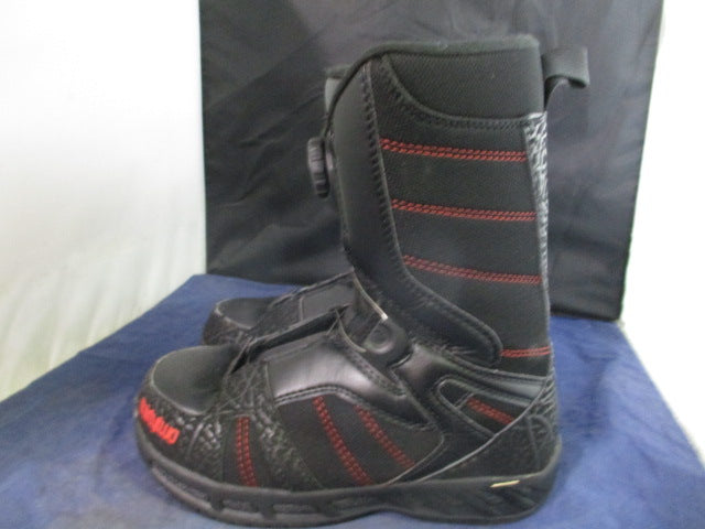 Load image into Gallery viewer, Used ThirtyTwo Kids BOA Snowboard Boots Size 5
