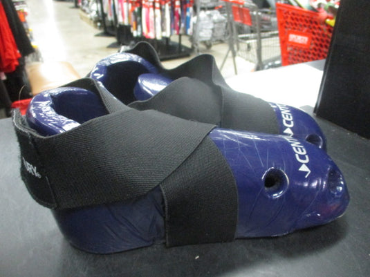 Used Century Purple Foam Sparring Shoes Size 1/2