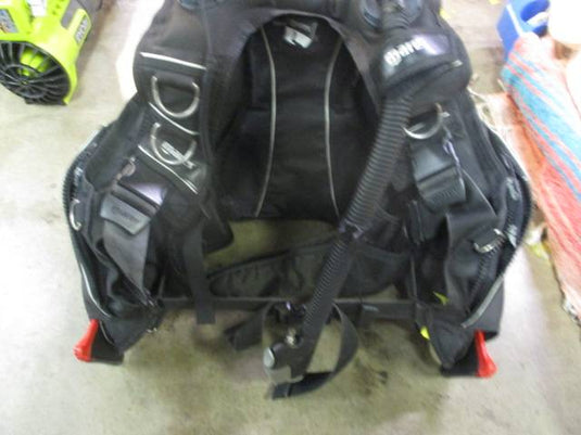 Used Mares V1000 W/ Back Protection System Size Large BCD