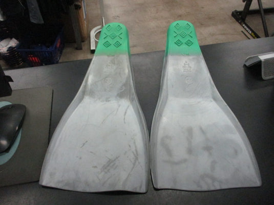 Used Speedo Fins Size Small (5-6)