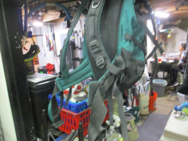Load image into Gallery viewer, Used North Face Hiking Backpack (No Waist Buckle)

