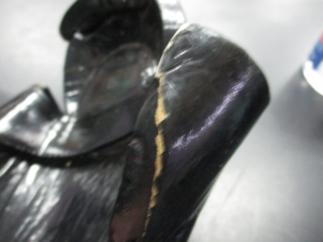 Load image into Gallery viewer, Used Goshin &amp; Judo Karate Sparring Gloves
