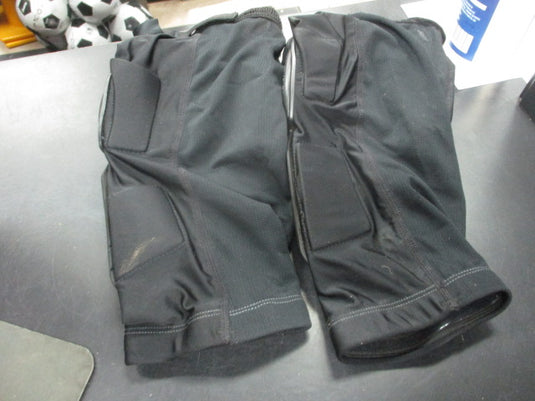 Used Kali Strike Pull On Knee Pads Size Large