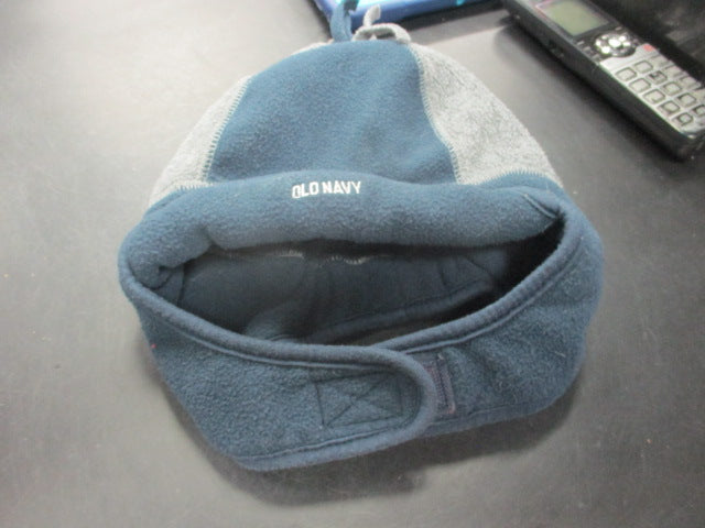 Load image into Gallery viewer, Used Old Navy Fleece Hat 4T/5T
