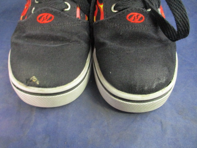 Load image into Gallery viewer, Used Heeleys Pro 20 Flames Print Shoes Youth Size 3 - worn on toes
