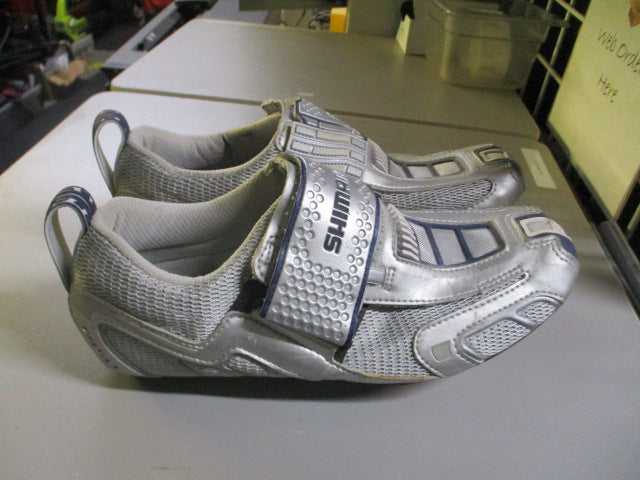 Load image into Gallery viewer, Used Shimano Cycling Shoes w/ Clips Size 41.5
