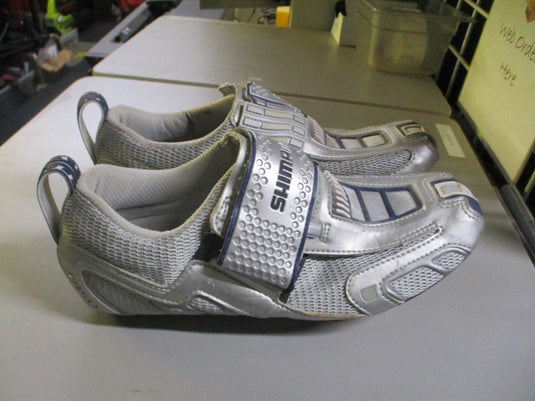 Used Shimano Cycling Shoes w/ Clips Size 41.5
