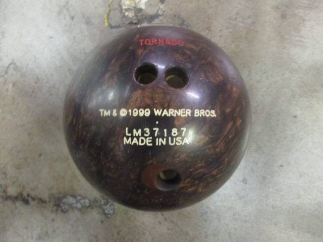Load image into Gallery viewer, Used TAZ 10lb Bowling Ball
