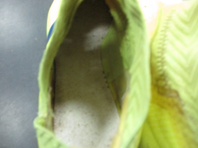 Load image into Gallery viewer, Used Adidas Nemesis Soccer Cleats Size 13.5 (No Laces , Missing Right Insole)
