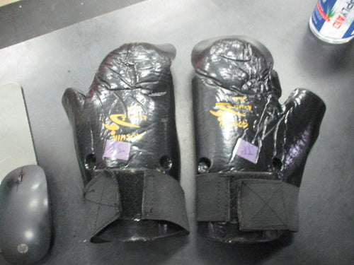 Used Goshin & Judo Karate Sparring Gloves