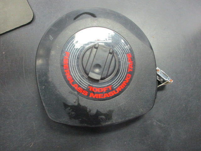 Load image into Gallery viewer, Used Empire 100&#39; Fiberglass Tape Measure
