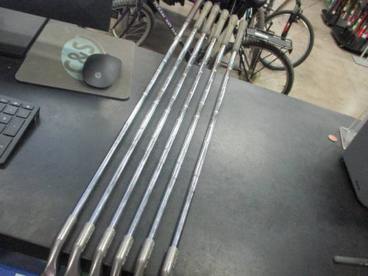 Used Ping Eye2 Red Dot 3-9 Iron Set (Missing 7 Iron)