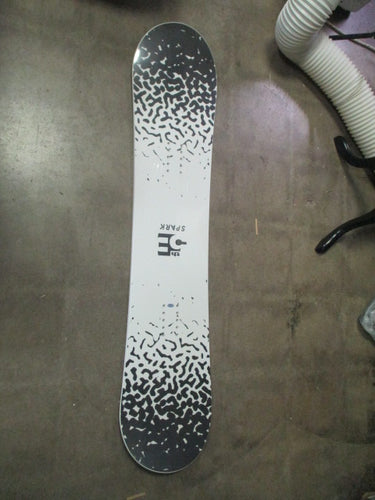 New 5th Element Spark Youth Snowboard Deck - 130cm