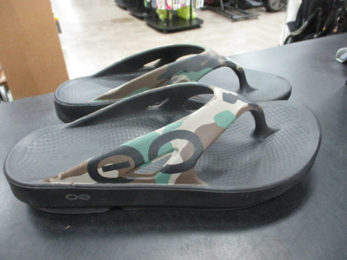 Used Oofos Camo Recovery Sandals Size M - 8 / W - 10