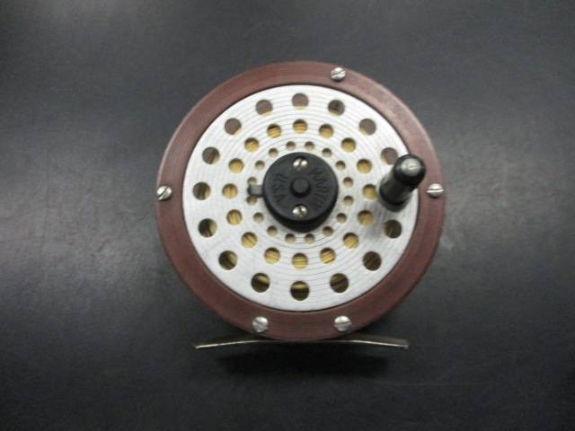 Load image into Gallery viewer, Used Martin Model 65 Fly Reel
