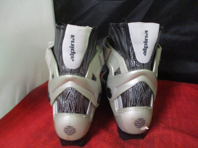 Load image into Gallery viewer, Used Alpina Touring Cross Country Ski Boots Size 38
