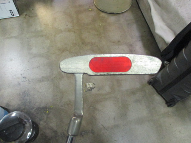 Load image into Gallery viewer, Used Dunlop Hm-1 35.5&quot; Putter
