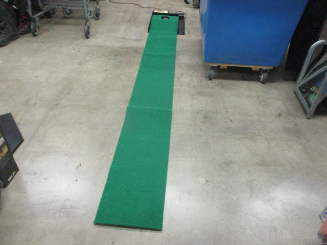 Load image into Gallery viewer, Used The Ultimate Putting System (Small Crack Right Side of Base)

