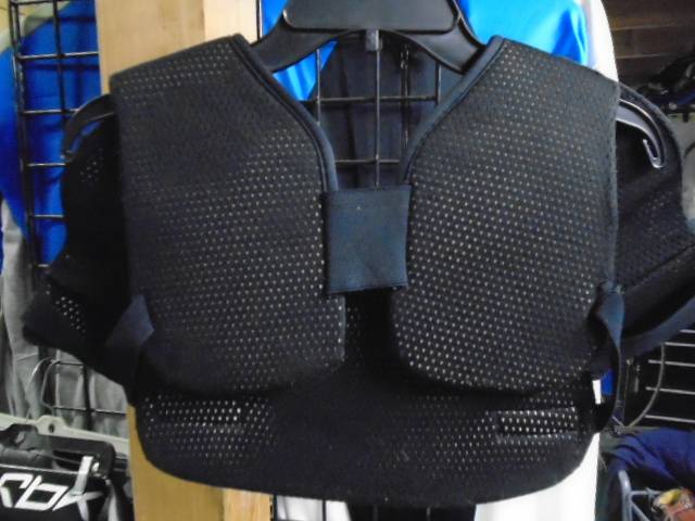 Load image into Gallery viewer, Used CCM Powerline B-SP90 Hockey Chest Protector Sz Youth Medium
