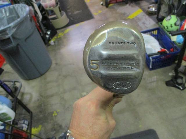 Load image into Gallery viewer, Used Square Two Womens 5 Fairway Wood
