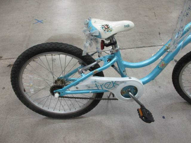 Load image into Gallery viewer, Used Trek Mystic 20&quot; Girls Bike
