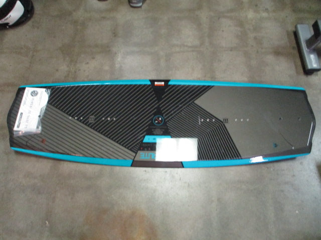 Load image into Gallery viewer, Hyperlite State 2.0 Wakeboard 135 cm
