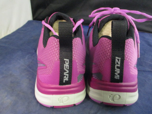 Load image into Gallery viewer, Used Women&#39;s Pearl Izumi Trail N2 V3 Running Shoes Size 7.5
