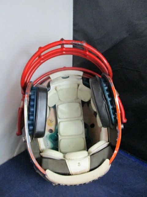 Load image into Gallery viewer, Used Shutt XP Hybrid Plus Helmet Youth Size Small - jawpads behind counter
