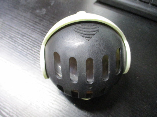 Load image into Gallery viewer, Used Gladiator Odor Eliminator For sports Equipment
