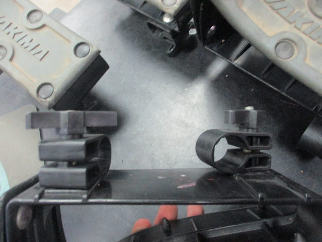 Load image into Gallery viewer, Used Yakima Kayak Saddle Roof Rack Set of 4 (No Straps)
