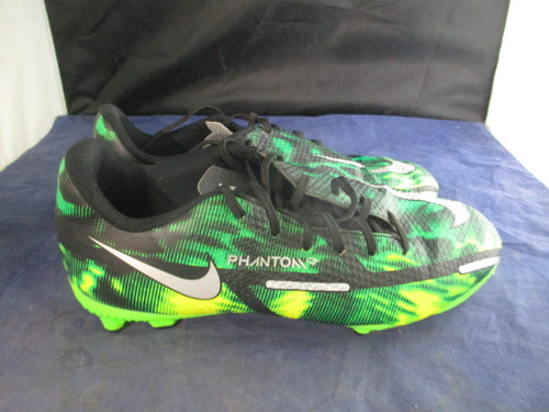 Used Nike Phantom GT Soccer Cleats Size 6Y
