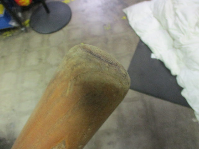 Load image into Gallery viewer, Used Wilson A1526 28&quot; Wood Bat

