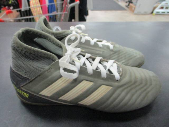 Load image into Gallery viewer, Used Adidas Predator Soccer Turf Shoes Size 13k
