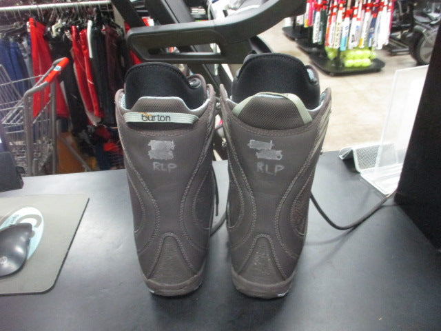 Load image into Gallery viewer, Used Burton Womens Freestyle Snowboard Boots Size 5.5 (Glue Coming Undone)
