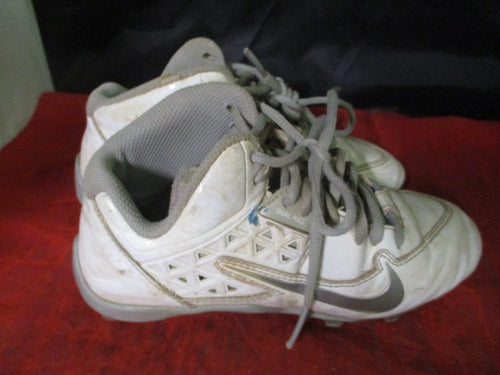 Used Nike White Lacrosse Cleats Size 3